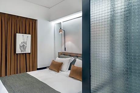 Urban Double or Twin Room with No View (1 King Bed)