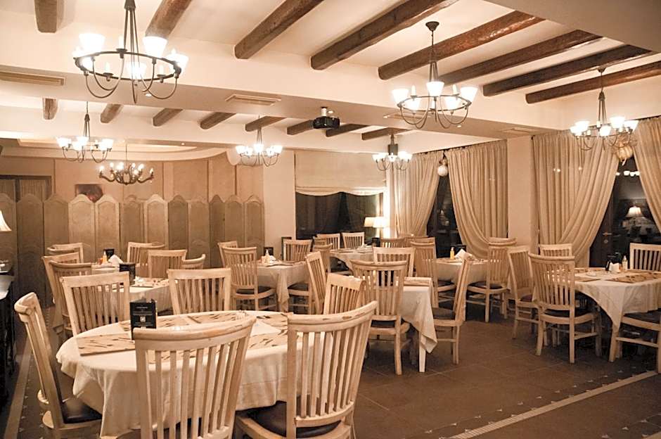 Melegos Inn Hotel