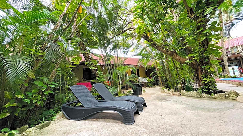 Hotel B&B by Playa del Karma