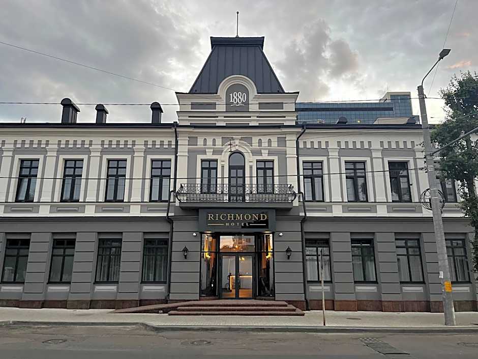 Richmond Hotel