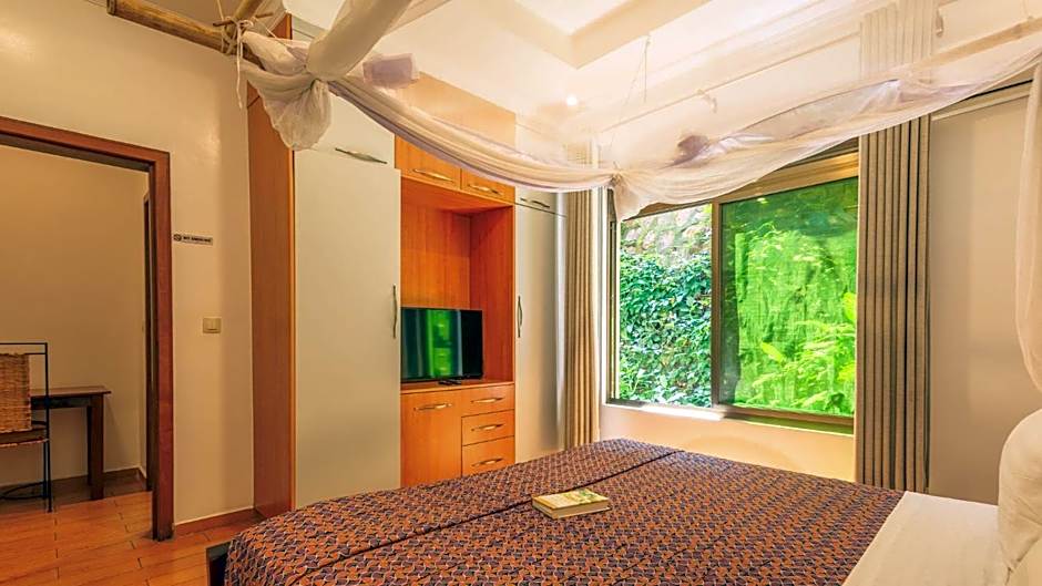 Heaven Restaurant & Boutique Hotel
