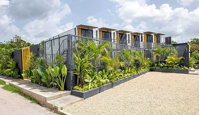Containers Bacalar