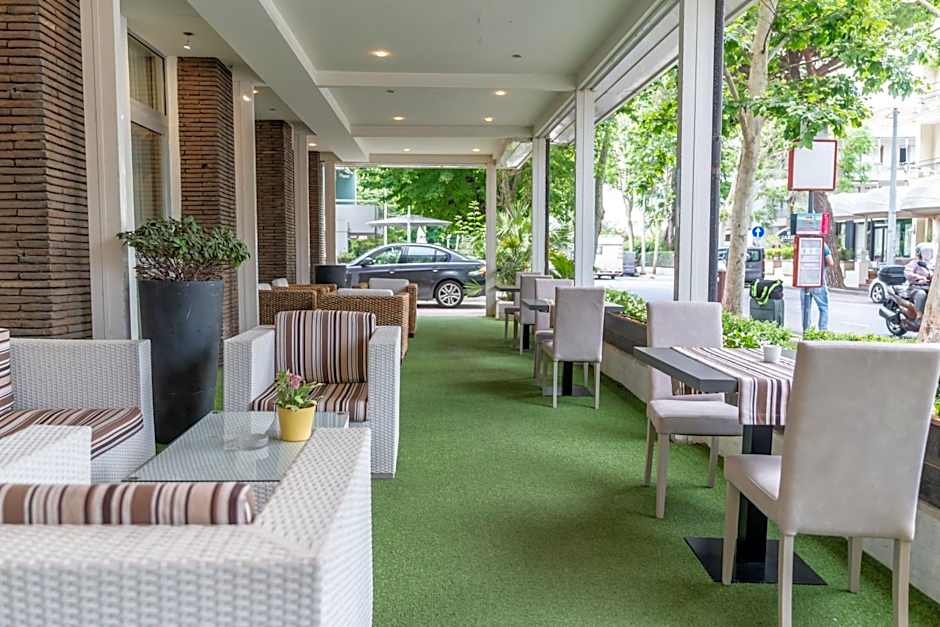Hotel Majorca sul Mare in centro a Riccione con Area Fitness