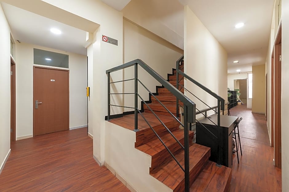 Urbanview Hotel Ellegan Residence Alam Sutera Serpong