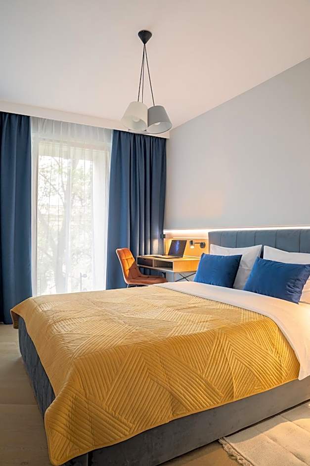 Metropolis Old Town Apartments