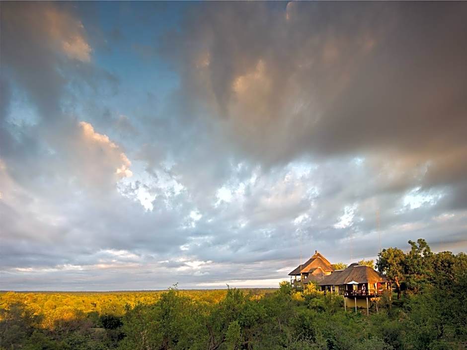 Makumu Private Game Lodge