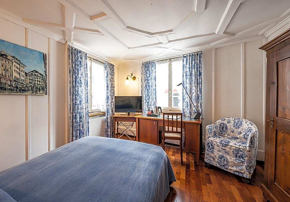Photo 1 of 4 of Unique Single Room
