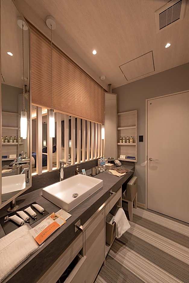 Hotel Minato – Tokyo, NY