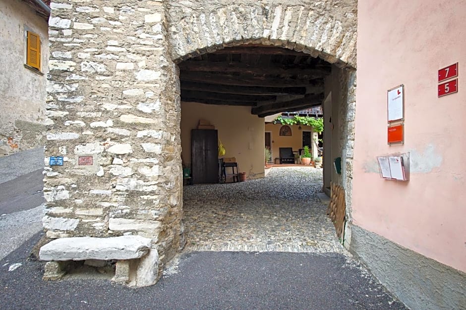Charming B&B and Osteria La Crisalide