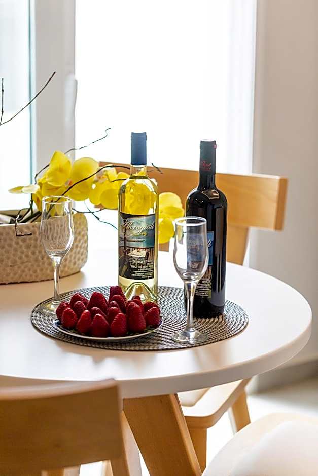 Akrogiali Apartments