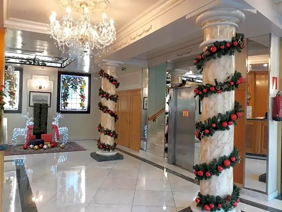 Hotel Mora by MIJ