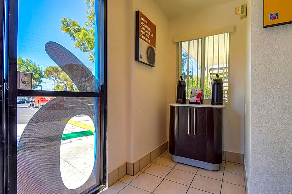 Motel 6-San Diego, CA - North