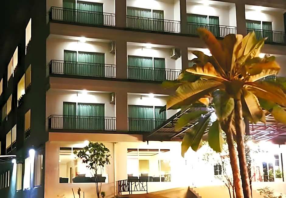 Southgate Residence Hotel