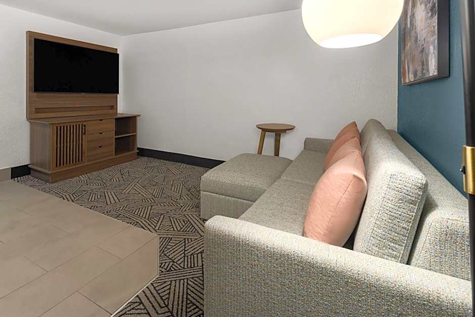 La Quinta Inn & Suites by Wyndham Chattanooga - East Ridge