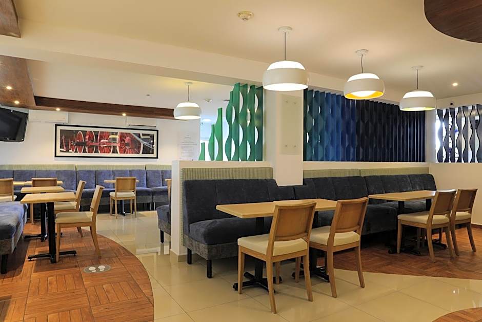 Holiday Inn Express Piedras Negras By IHG