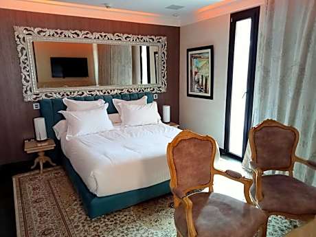 Junior Suite with Balcony