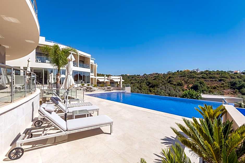 Caneiros Luxury House & Suites