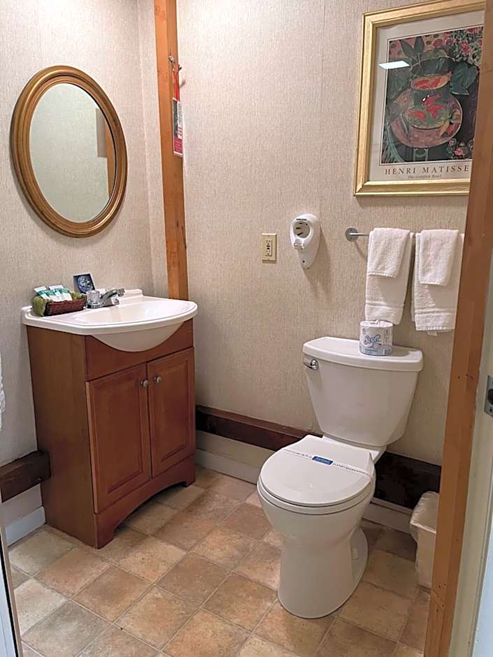 Vinehurst Inn & Suites
