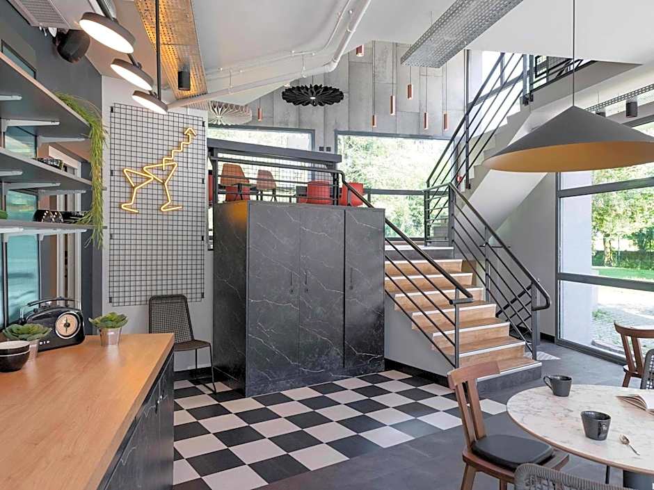 Ibis Annecy - Cran-Gevrier