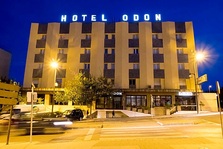 Zdjęcie 1 z 28 — Hotel Odon