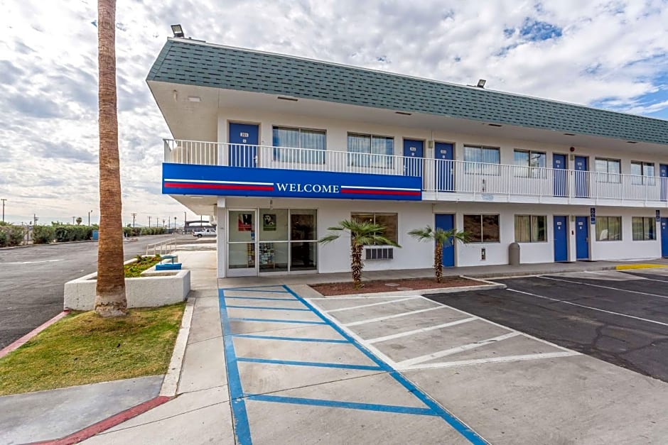 Motel 6-Blythe, CA