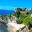 Hotel Luz de Mar ' right on the beach
