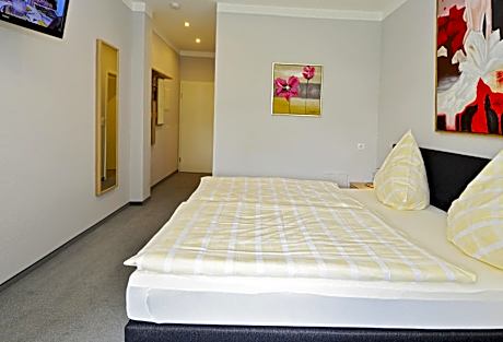 Double Room with Garden View