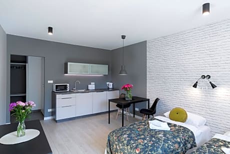 Studio Apartment - sw. Krzyża 11A street