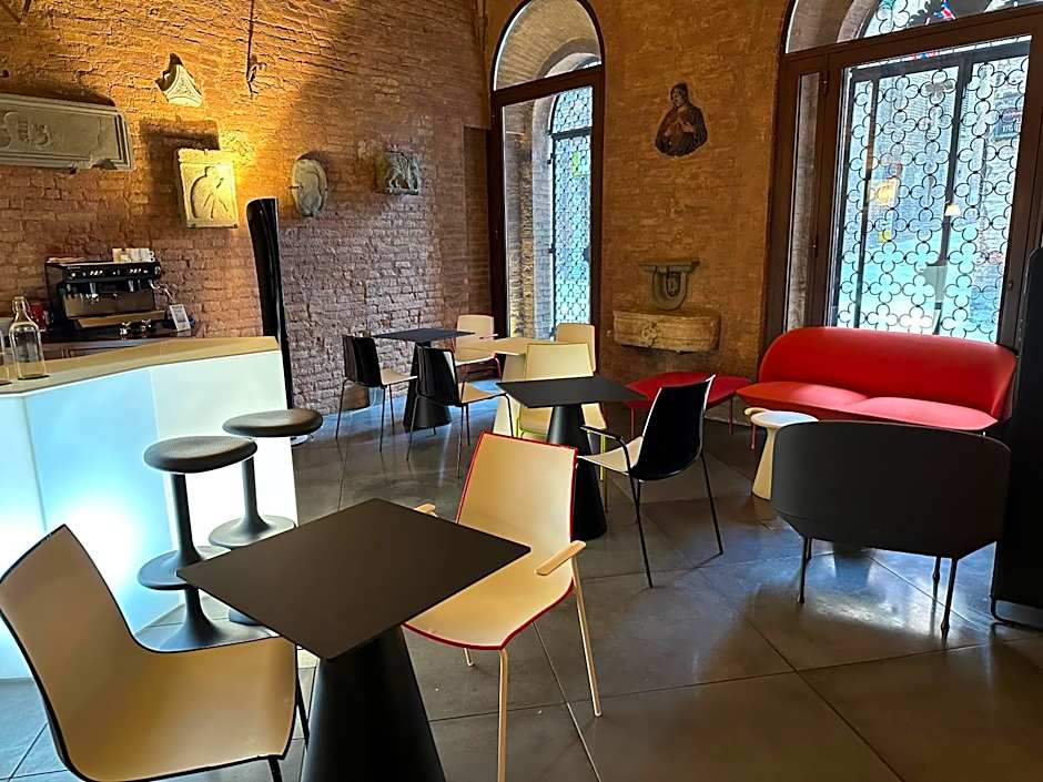 Palazzetto Rosso - Art Hotel