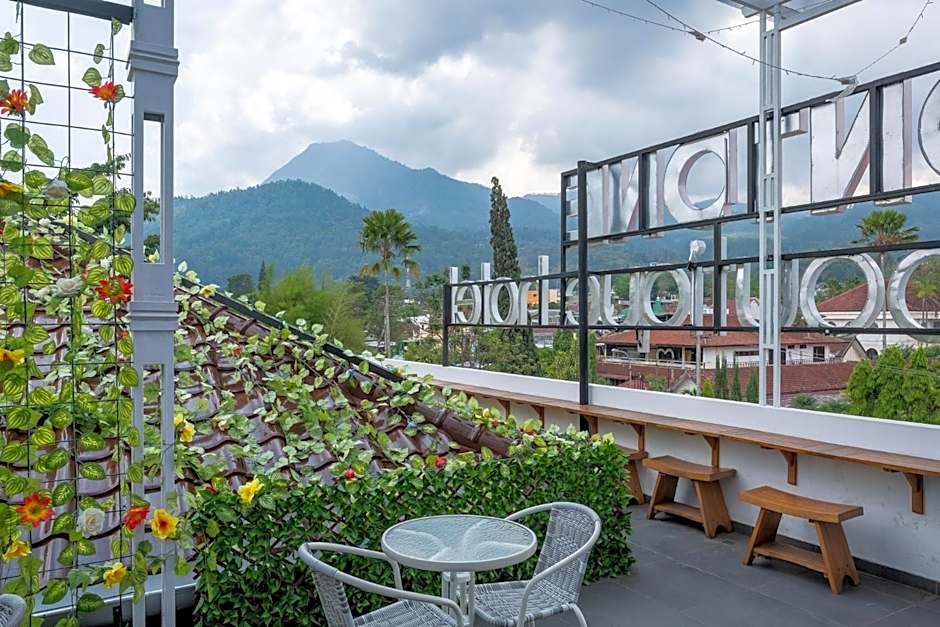 Three Eight Front One Boutique Batu Malang