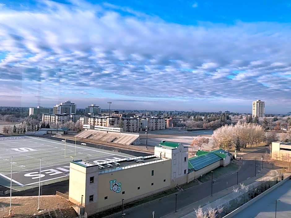 Holiday Inn Express & Suites Saskatoon East - University By IHG