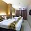 Top Garden Hotel