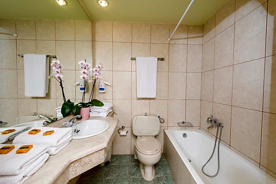 Creta Hotel