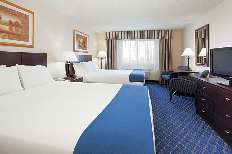 Holiday Inn Express Hotel & Suites Torrington, an IHG Hotel