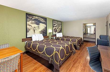 Queen Room with Two Queen Beds - Non-Smoking