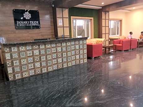 Hotel Janaki Pride