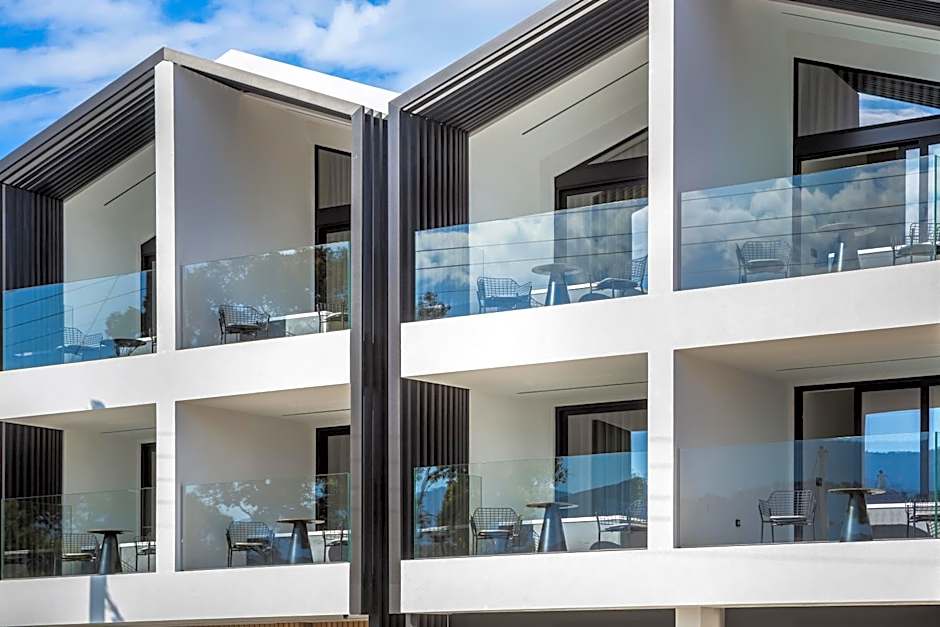 Canale Hotel & Suites