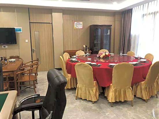 Helong Hotel (Baiyun Branch, Nanfang Hospital)