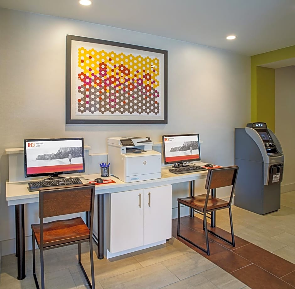 Holiday Inn Express Nags Head Oceanfront By IHG