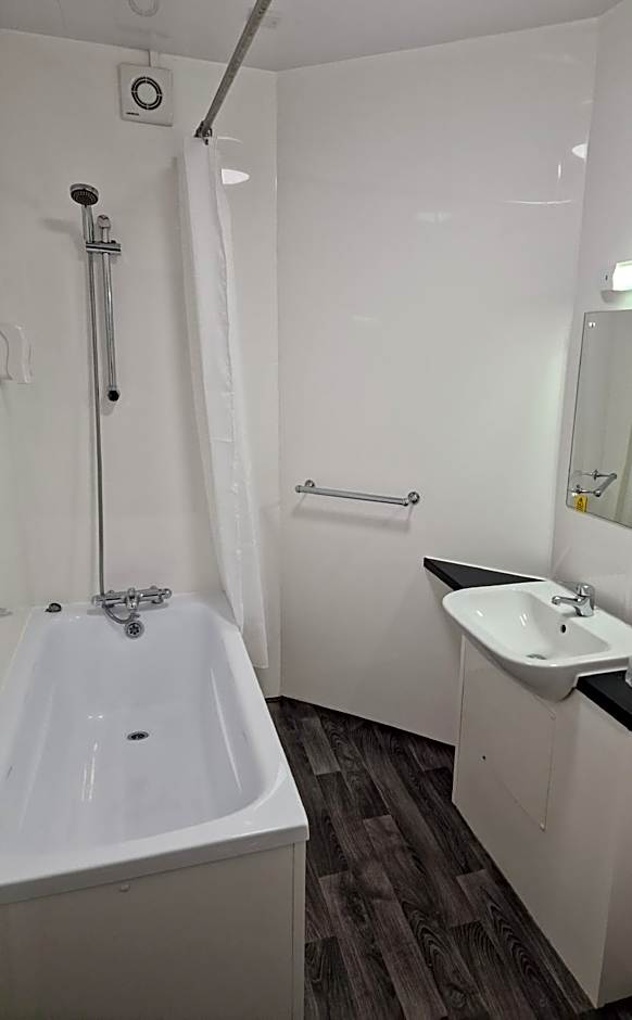 Britannia Royal Court Hotel