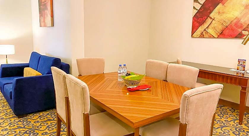 City Seasons Al Hamra Hotel