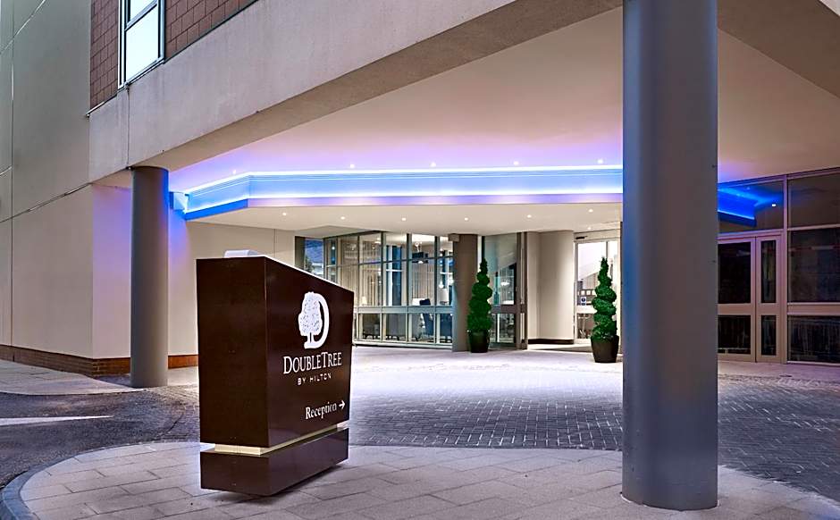 DoubleTree by Hilton Hotel Woking