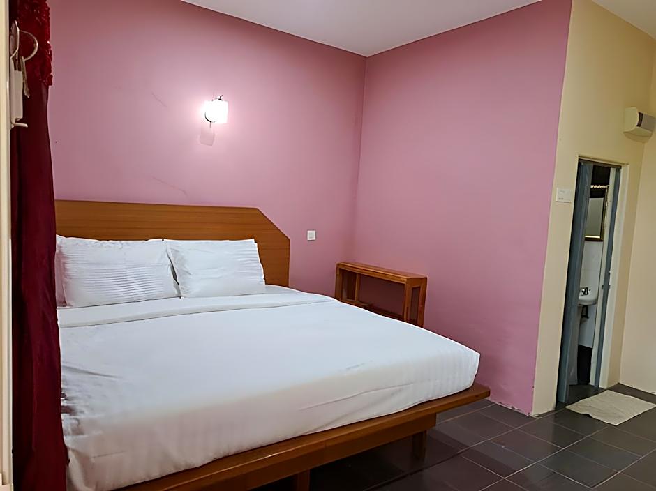 Hotel O Awan Biru Motel