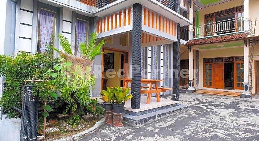 Wisma Giri Mulyo B near Grojogan Sewu Mitra RedDoorz