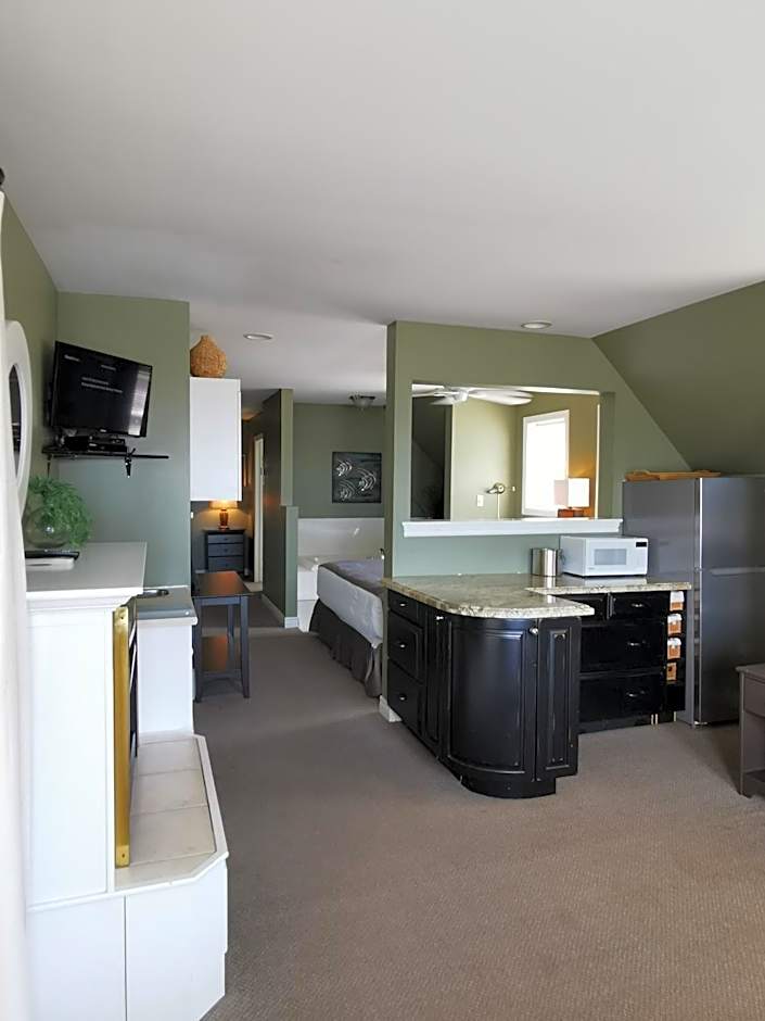 Inn on the Harbour and Telegraph House