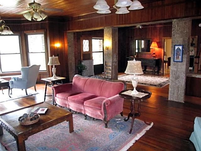 Laughing Heart Lodge