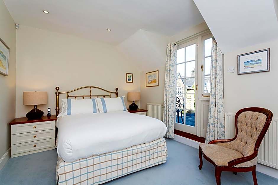 Veeve - Verdant Vistas