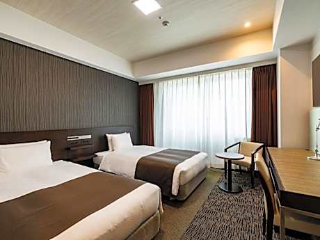Standard Twin Room - Non-Smoking
