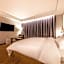 Hotel the Hill