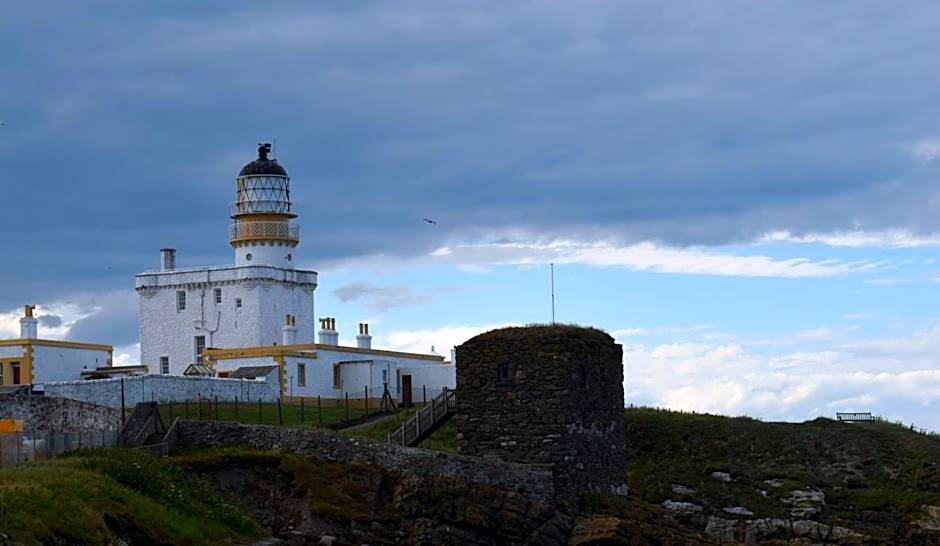 Cheers Cafe Bar & Tavern